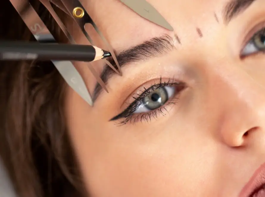 Microblading (Augenbrauen) in Bad Salzuflen